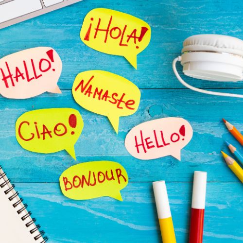 Jak skutecznie uczyć się nowego języka w domu? 5 nietypowych trików